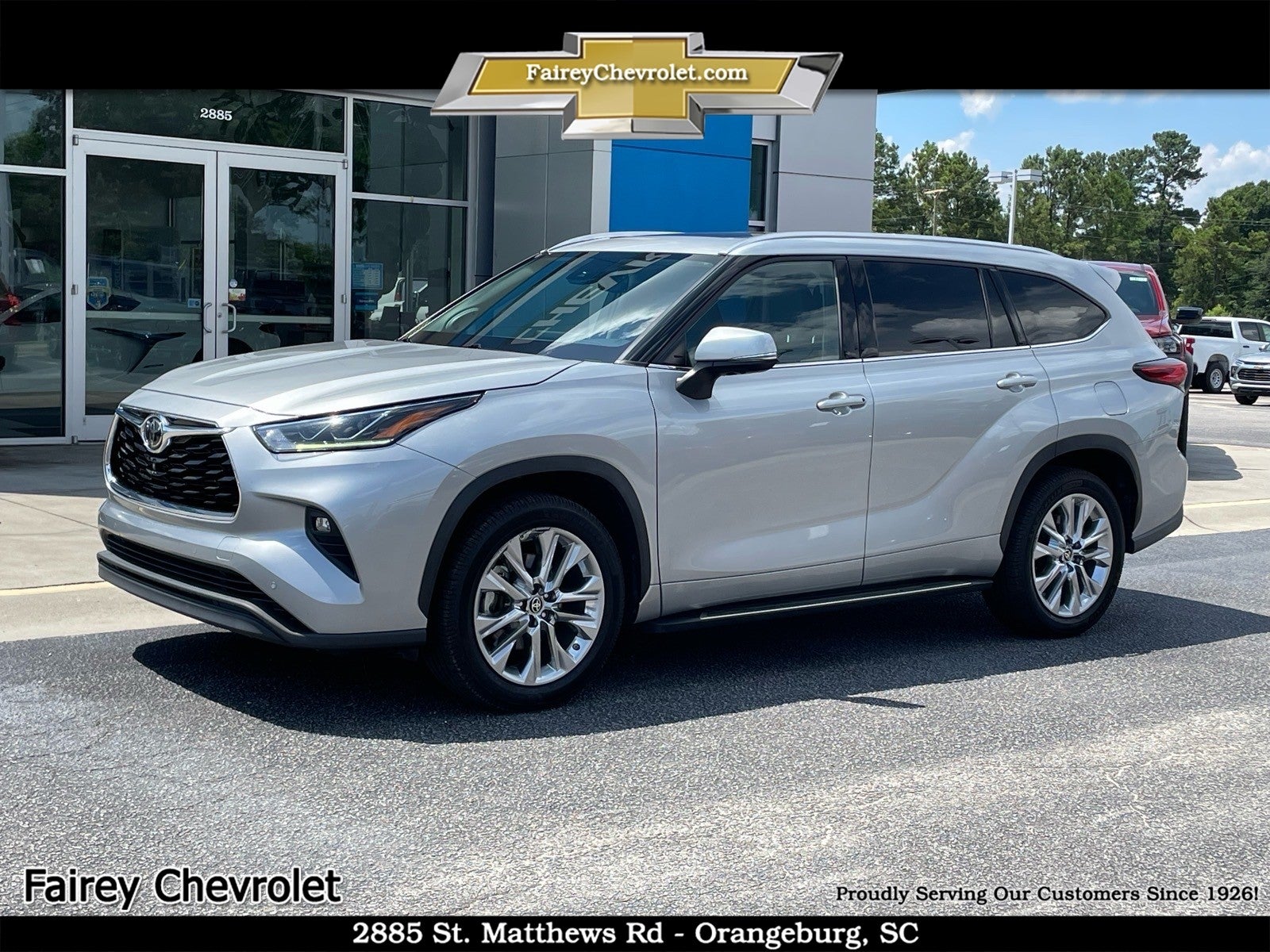2020 Toyota Highlander Limited in Silver — front three-quarter view